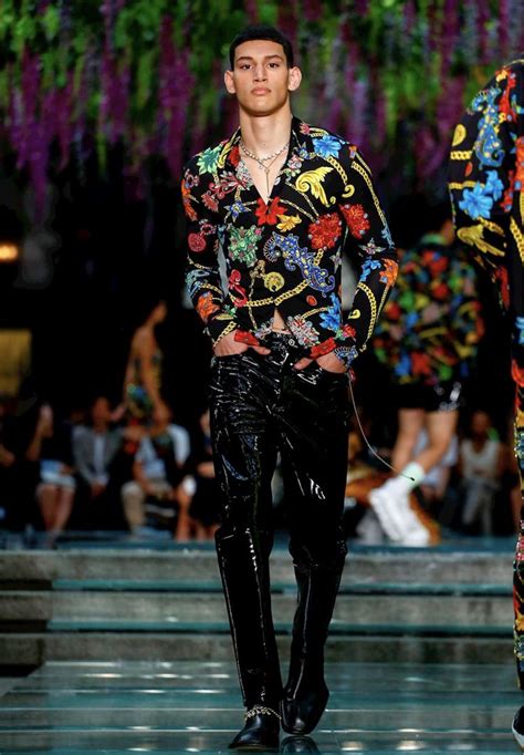 versace runway 2019 men|Versace runway prints.